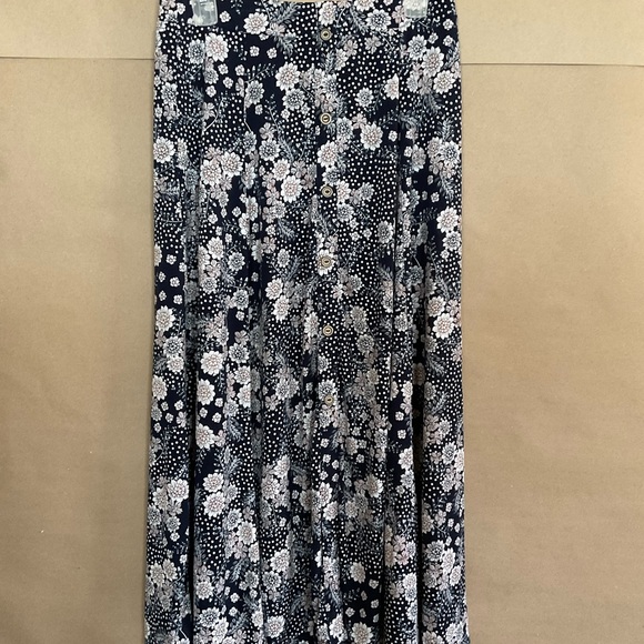 SJS Dresses & Skirts - SJS maxi skirt. Navy blue floral. Size M